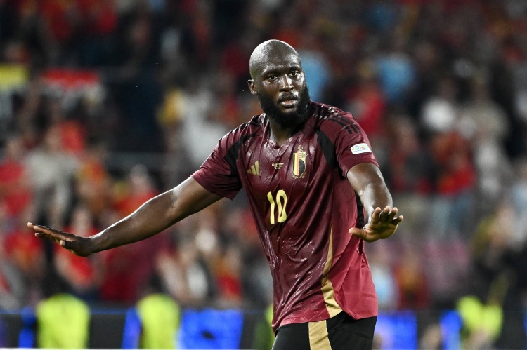 導(dǎo)演逆轉(zhuǎn)！盧卡庫兩回合進(jìn)3球&本場比賽雙響