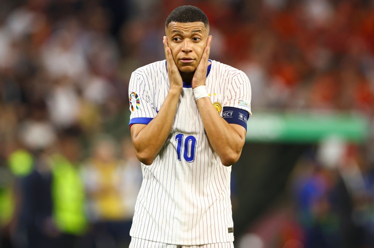 沒切大號？姆巴佩為法國出戰(zhàn)的近14場比賽只進(jìn)2球，還有1粒是點(diǎn)球