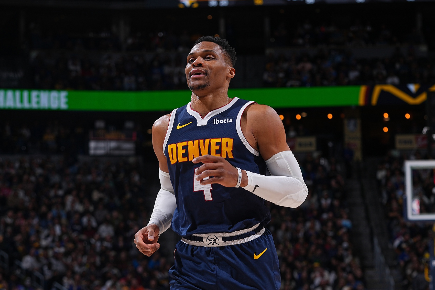 控制失誤！威少全場(chǎng)11中5&三分4中2 得到14分2蓋帽5失誤6犯規(guī)