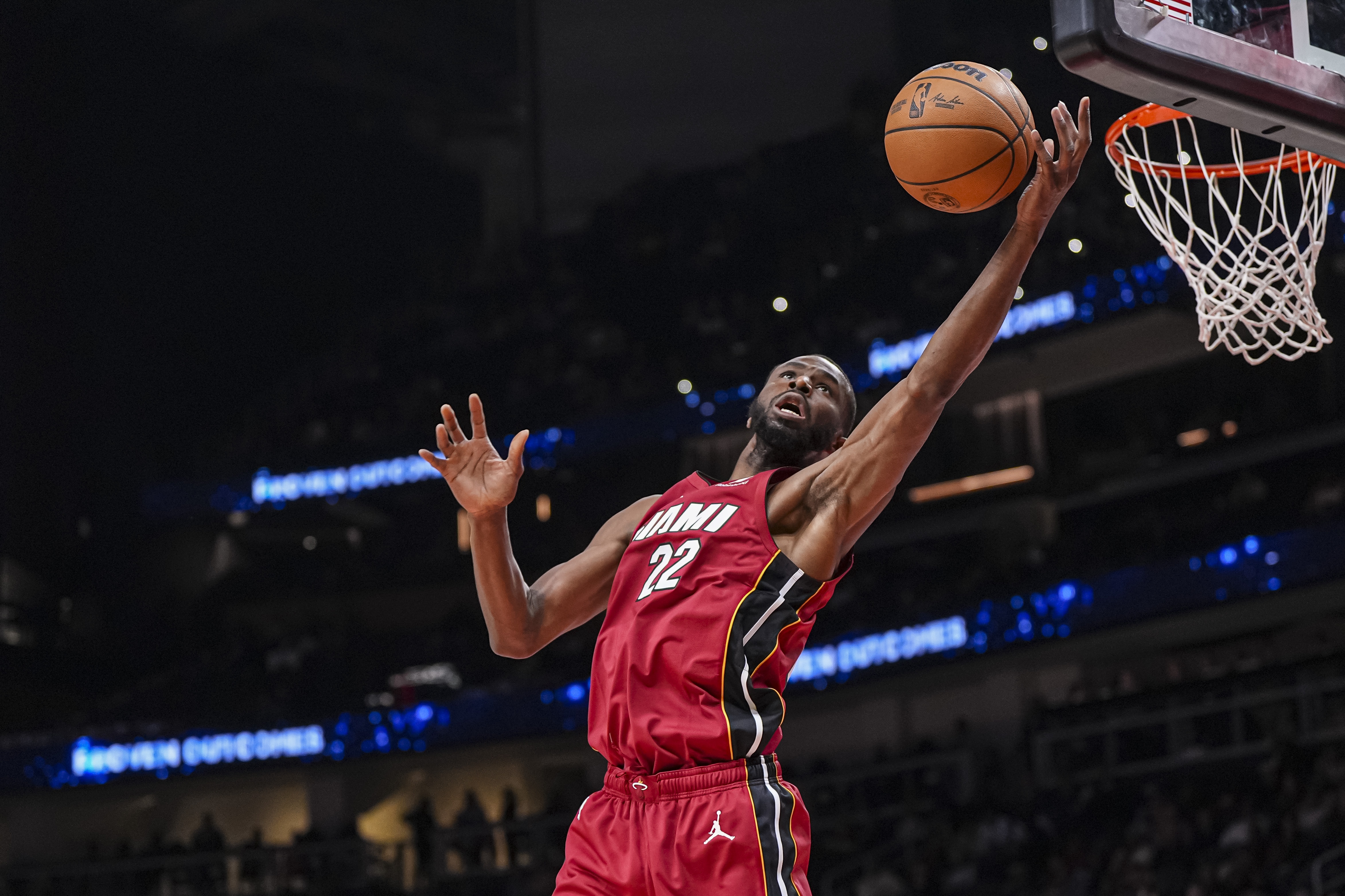 阿德巴約：我們都明白維金斯會(huì)爆發(fā) 對(duì)他砍下40+并不震驚