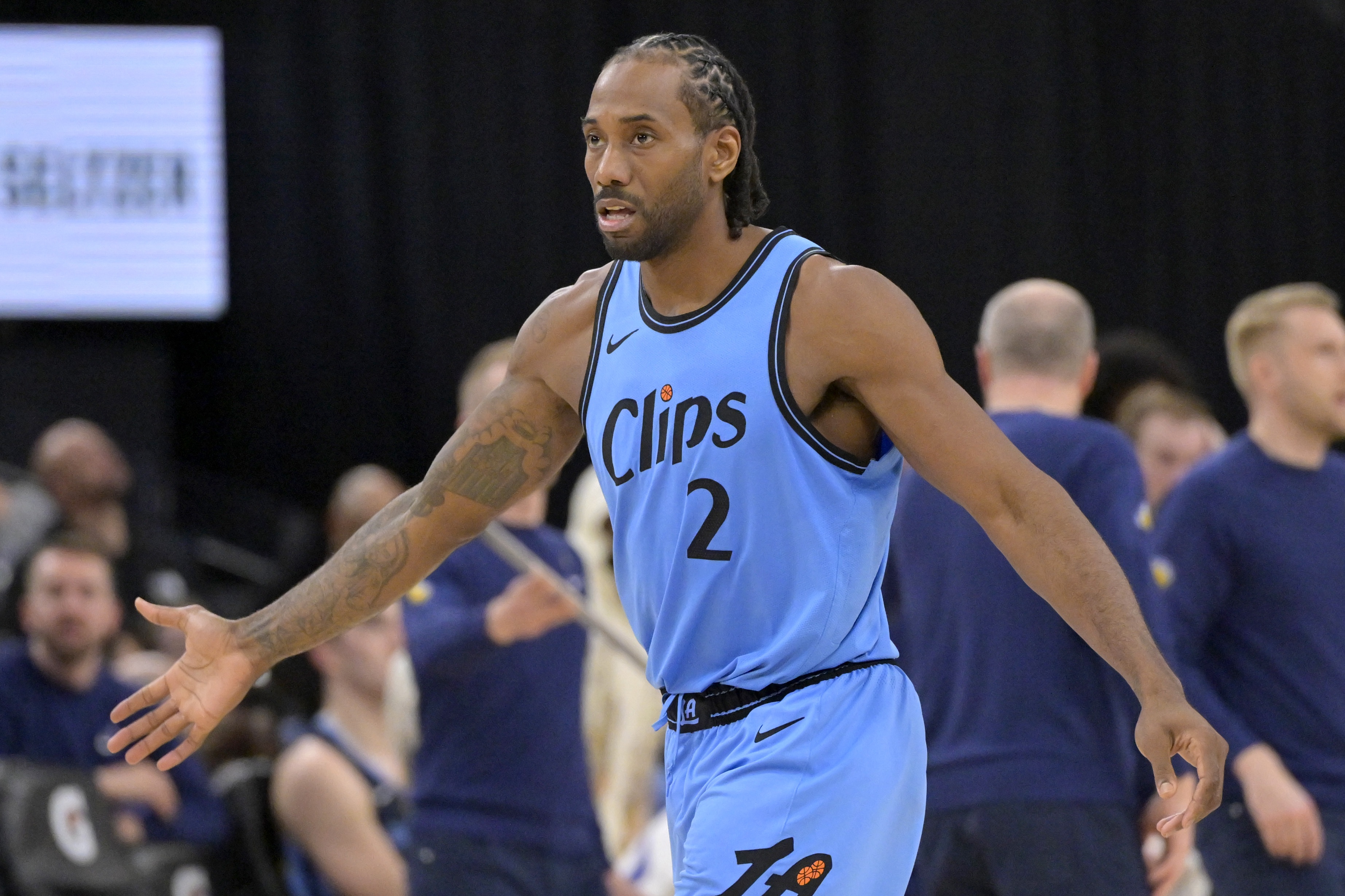 全隊唯一上雙！萊昂納德半場8中4拿到11分3板1助