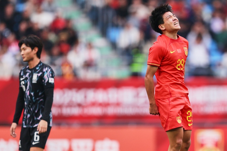 足球報(bào)：男足國(guó)字號(hào)兩年來(lái)3次擊敗韓國(guó) 展現(xiàn)了中國(guó)足球的進(jìn)步