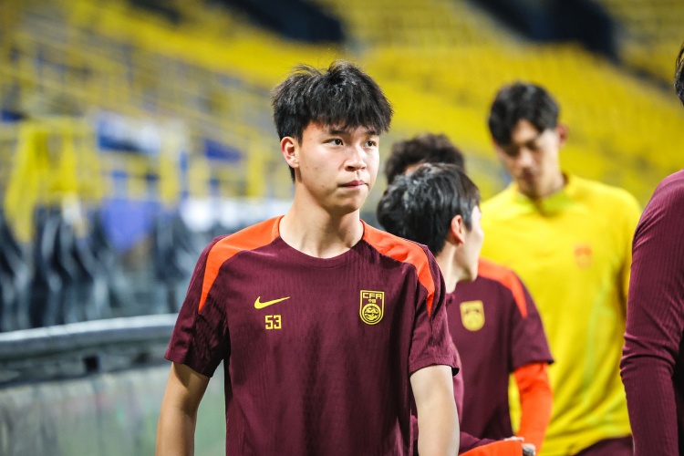 直播吧：王鈺棟將進(jìn)中澳戰(zhàn)23人名單！劉誠(chéng)宇、李源一大概率無(wú)緣